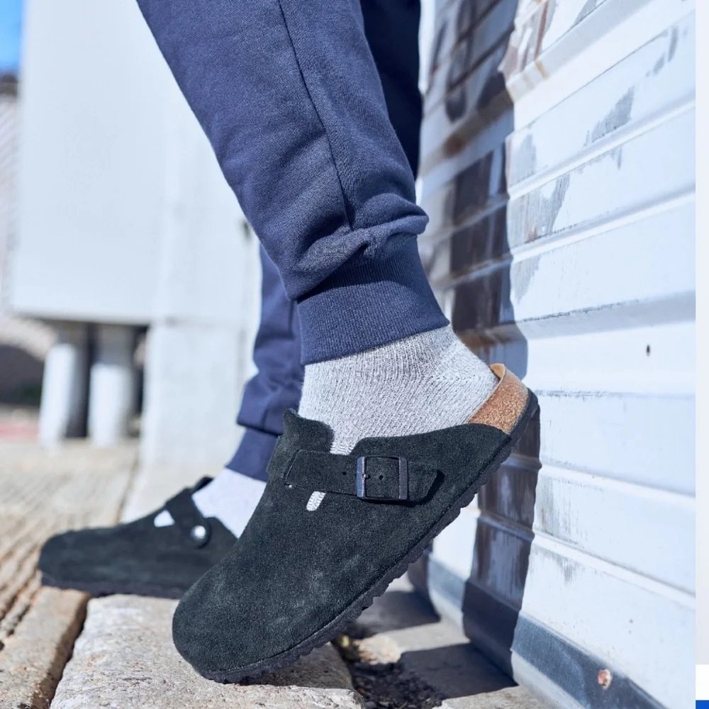 BIRKENSTOCKS Boston Black Soft Footbed Clogs Size 42 men 9.9-5 women 11-11.5